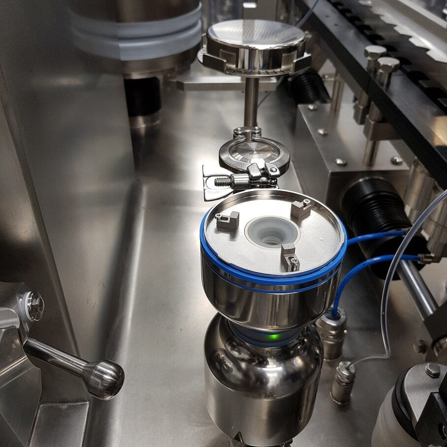 Microbial air sampler FS100 installed in isolator – precision and reliability